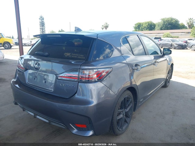 JTHKD5BH1F2212009 Lexus CT 200H