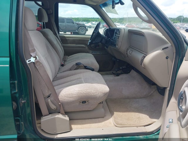 45242763 :رقم المزاد ، 1GKEC13R9XJ736876 vin ، 1999 Gmc Yukon Sle مزاد بيع