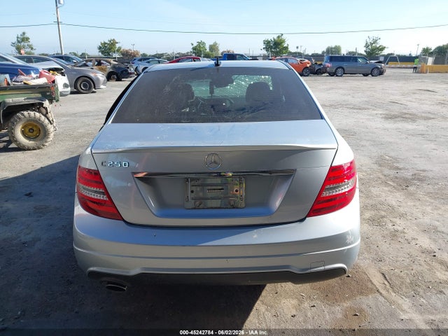 Auction sale of the 2013 Mercedes-benz C 250 Sport, vin: WDDGF4HB8DG128838, lot number: 45242784