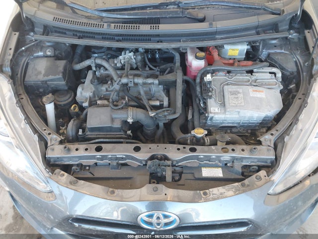 Toyota Prius C Three 2015 JTDKDTB34F1105536 Image 10