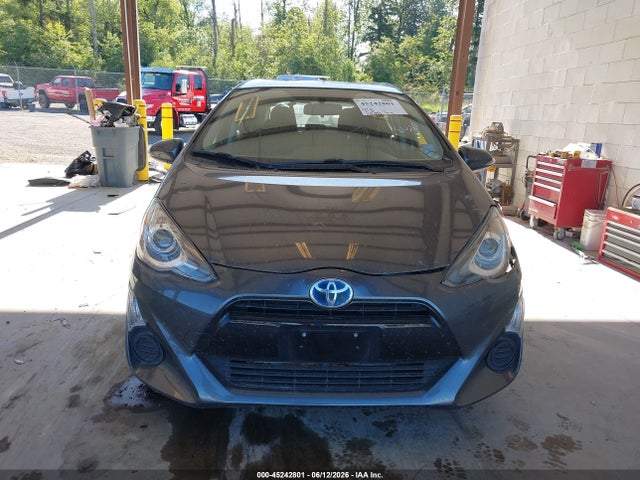 Toyota Prius C Three 2015 JTDKDTB34F1105536 Image 12