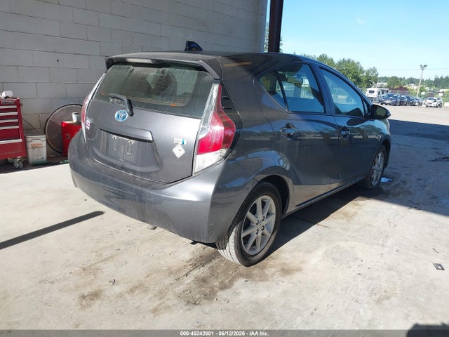 Toyota Prius C Three 2015 JTDKDTB34F1105536 Image 4