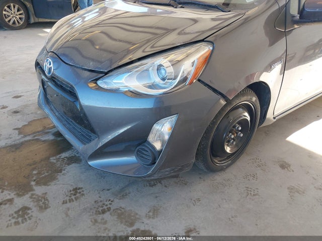 Toyota Prius C Three 2015 JTDKDTB34F1105536 Image 6