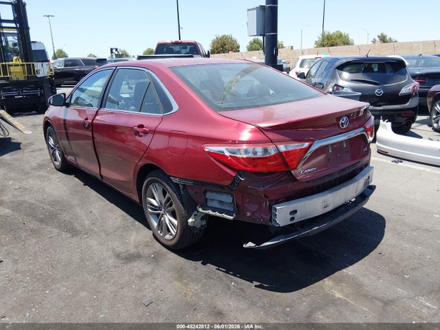 4T1BF1FK3FU974462 Toyota CAMRY SE