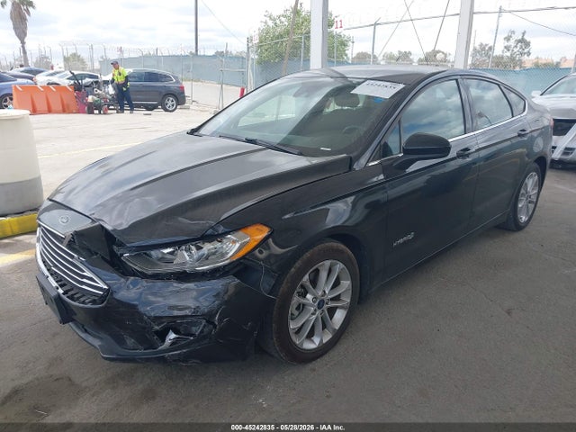Ford Fusion Hybrid Se 2019 3FA6P0LU5KR174322 Image 2