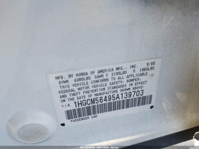 45242839 :رقم المزاد ، 1HGCM56495A139703 vin ، 2005 Honda Accord 2.4 Lx مزاد بيع