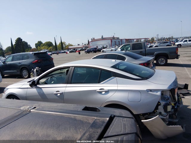 Продаж на аукціоні авто 2022 Nissan Altima Sr Fwd, vin: 1N4BL4CV1NN377726, номер лоту: 45242844