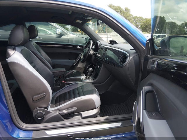 2013 Volkswagen Beetle 2.0t Turbo მანქანა იყიდება აუქციონზე, vin: 3VWV67AT2DM616403, აუქციონის ნომერი: 45242885