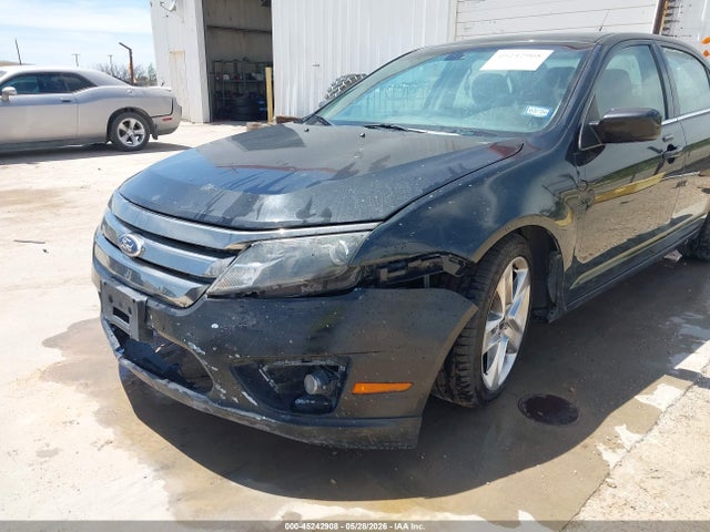 45242908 :رقم المزاد ، 3FAHP0KC4BR143953 vin ، 2011 Ford Fusion Sport مزاد بيع