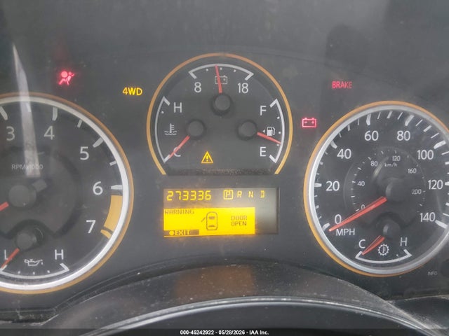 2011 Nissan Titan Sv მანქანა იყიდება აუქციონზე, vin: 1N6AA0EJ5BN320078, აუქციონის ნომერი: 45242922