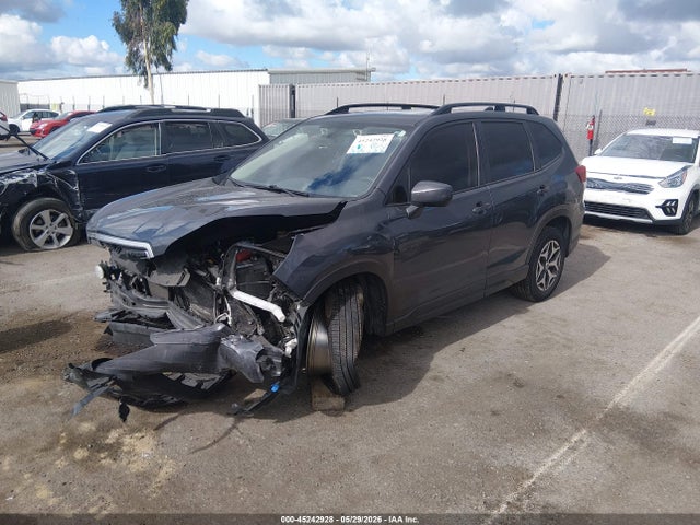 45242928 :رقم المزاد ، JF2SKAJC8MH481318 vin ، 2021 Subaru Forester Premium مزاد بيع
