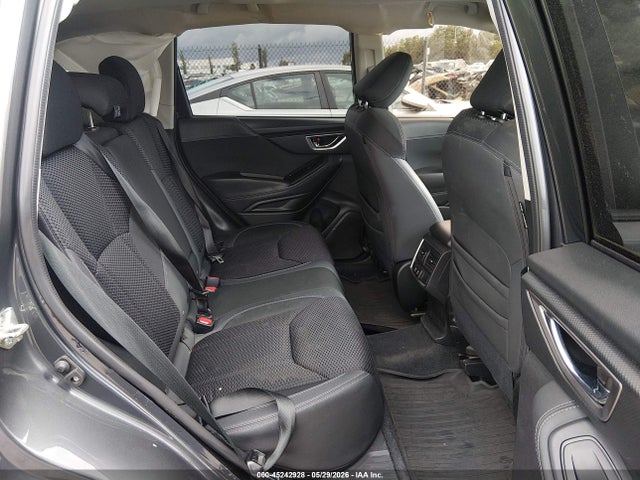45242928 :رقم المزاد ، JF2SKAJC8MH481318 vin ، 2021 Subaru Forester Premium مزاد بيع