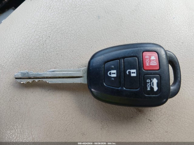 45242930 :رقم المزاد ، 4T1BF1FK4CU182476 vin ، 2012 Toyota Camry Le مزاد بيع