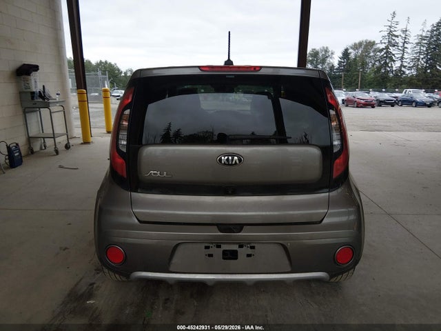 KIA SOUL + 2017 KNDJP3A51H7477907 Image 16