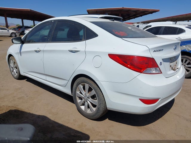 2013 Hyundai Accent Gls მანქანა იყიდება აუქციონზე, vin: KMHCU4AE3DU461979, აუქციონის ნომერი: 45242941