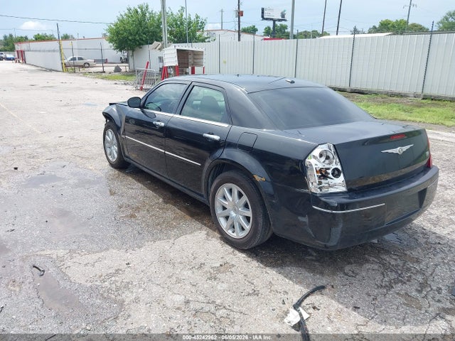 45242962 :رقم المزاد ، 2C3CA5CV0AH330656 vin ، 2010 Chrysler 300 Touring/signature Series/executive Series مزاد بيع