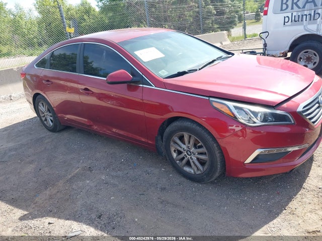 2015 Hyundai Sonata Se მანქანა იყიდება აუქციონზე, vin: 5NPE24AF3FH240732, აუქციონის ნომერი: 45242976