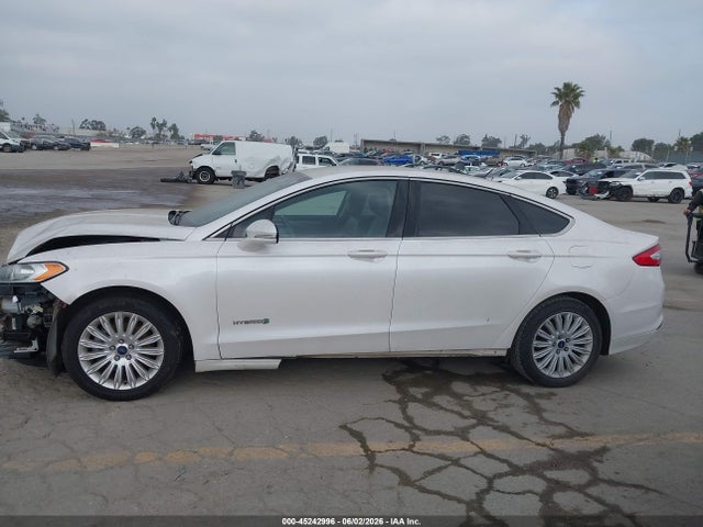 45242996 :رقم المزاد ، 3FA6P0LU4DR371615 vin ، 2013 Ford Fusion Hybrid Se مزاد بيع