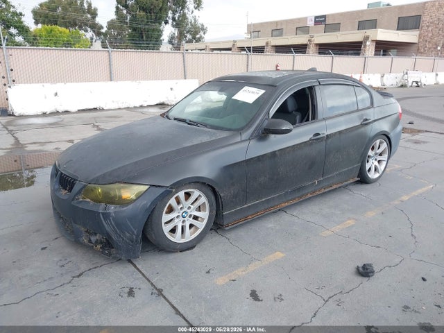 2006 Bmw 325i მანქანა იყიდება აუქციონზე, vin: WBAVB13506K001530, აუქციონის ნომერი: 45243029