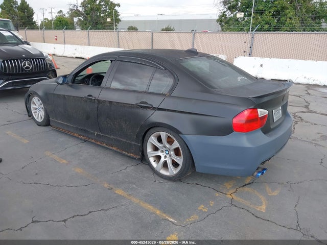 2006 Bmw 325i მანქანა იყიდება აუქციონზე, vin: WBAVB13506K001530, აუქციონის ნომერი: 45243029