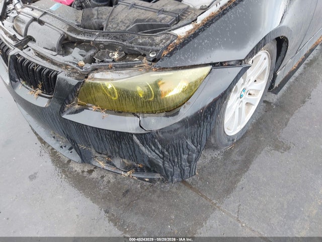 2006 Bmw 325i მანქანა იყიდება აუქციონზე, vin: WBAVB13506K001530, აუქციონის ნომერი: 45243029