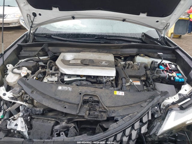 Lexus UX 250H 2020 JTHX9JBH0L2033360 Image 10