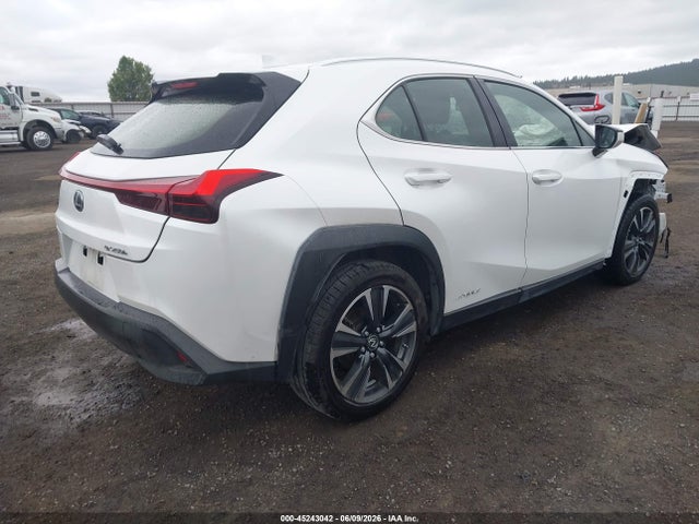 Lexus UX 250H 2020 JTHX9JBH0L2033360 Image 4