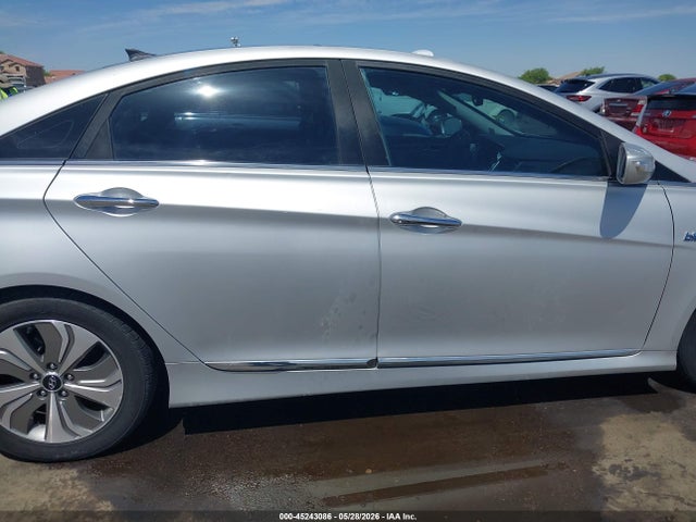 Hyundai Sonata Hybrid Limited 2014 KMHEC4A48EA107056 Image 14