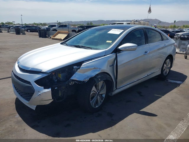 Hyundai Sonata Hybrid Limited 2014 KMHEC4A48EA107056 Image 2