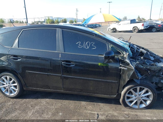 Toyota Prius V Five 2014 JTDZN3EU5E3290389 Image 14