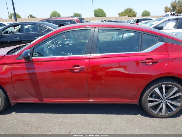 Auction sale of the 2022 Nissan Altima Sr Intelligent Awd, vin: 1N4BL4CW5NN313388, lot number: 45243122