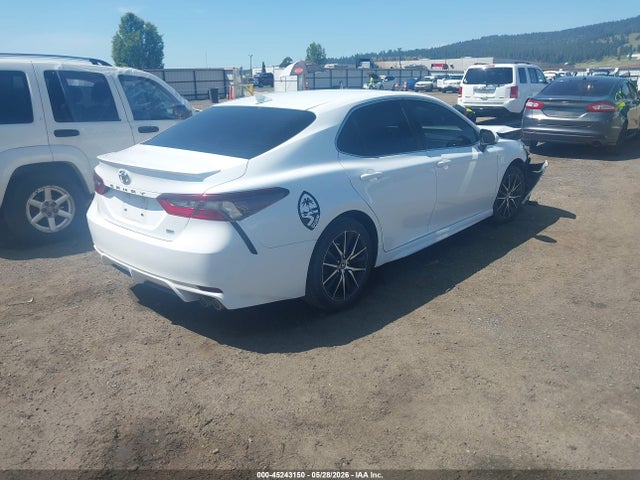45243150 :رقم المزاد ، 4T1G11AK8NU669470 vin ، 2022 Toyota Camry Se مزاد بيع