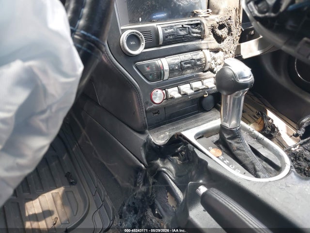 2021 Ford Mustang Ecoboost Premium მანქანა იყიდება აუქციონზე, vin: 1FATP8UH6M5103607, აუქციონის ნომერი: 45243171