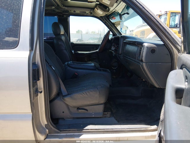 Auction sale of the 2002 Chevrolet Silverado 1500, vin: 2GCEK19T721390878, lot number: 45243192