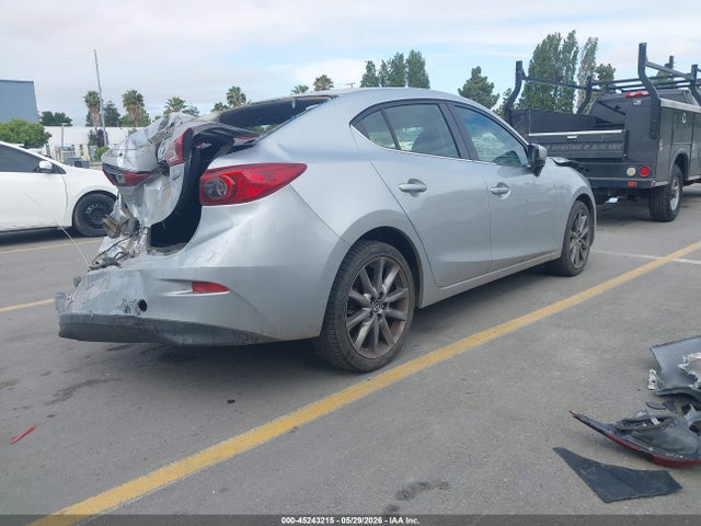3MZBN1V32JM207732 Mazda Mazda3 Touring