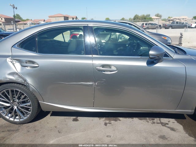Lexus IS 300 2019 JTHBA1D29K5086114 Image 13