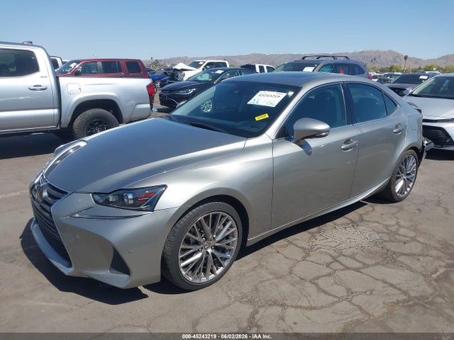 Lexus IS 300 2019 JTHBA1D29K5086114 Image 2