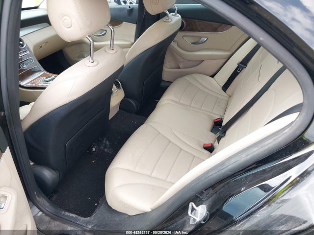 45243237 :رقم المزاد ، WDDWF4JB1HR253230 vin ، 2017 Mercedes-benz C 300 مزاد بيع
