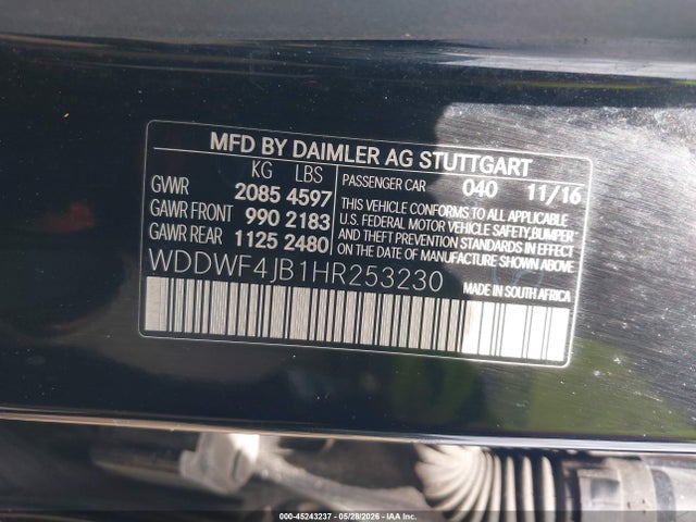 45243237 :رقم المزاد ، WDDWF4JB1HR253230 vin ، 2017 Mercedes-benz C 300 مزاد بيع