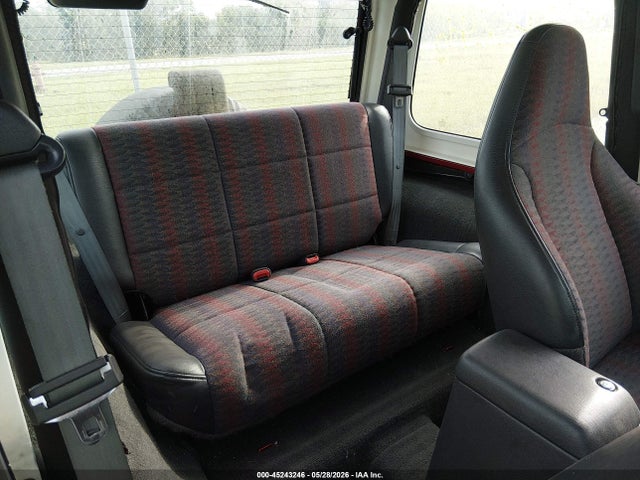 Продажа на аукционе авто 1999 Jeep Wrangler Sport, vin: 1J4FY19S7XP445022, номер лота: 45243246