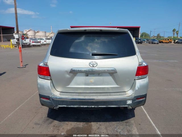 2013 Toyota Highlander Base Plus მანქანა იყიდება აუქციონზე, vin: 5TDZA3EH0DS031577, აუქციონის ნომერი: 45243250
