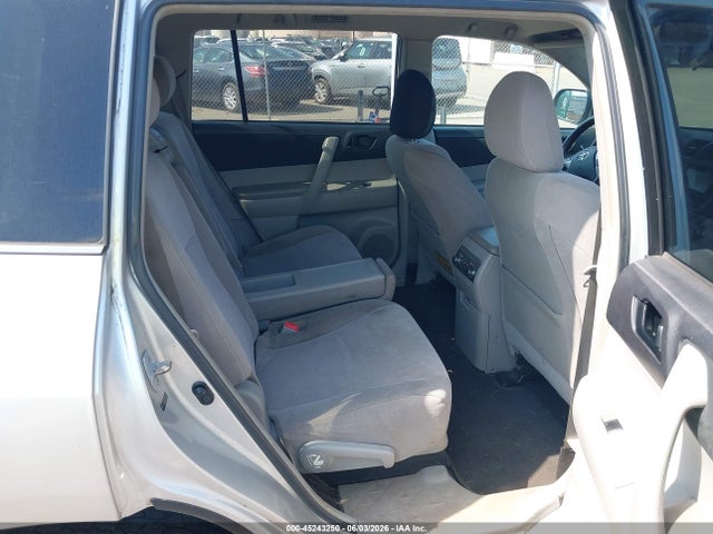 2013 Toyota Highlander Base Plus მანქანა იყიდება აუქციონზე, vin: 5TDZA3EH0DS031577, აუქციონის ნომერი: 45243250