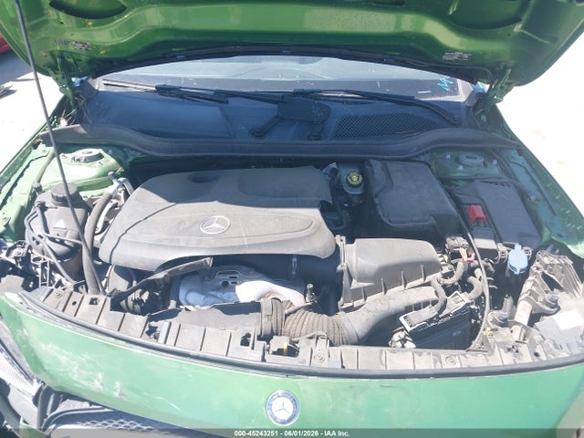WDCTG4GB5HJ310104 Mercedes-Benz Gla 250 4matic
