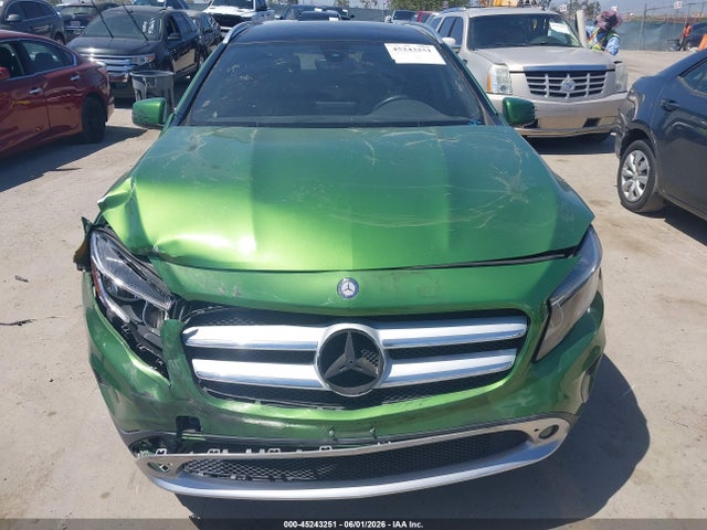 WDCTG4GB5HJ310104 Mercedes-Benz Gla 250 4matic