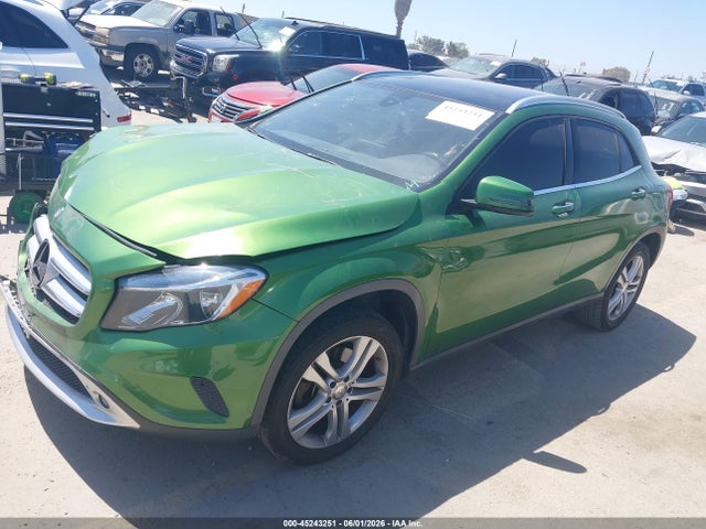 WDCTG4GB5HJ310104 Mercedes-Benz Gla 250 4matic