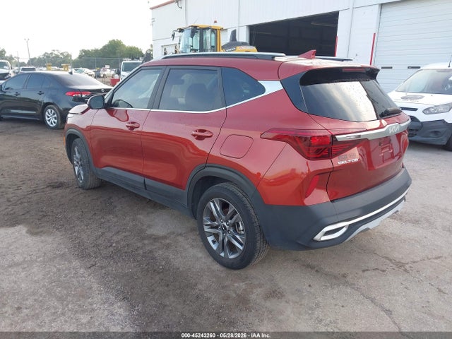 2022 Kia Seltos S მანქანა იყიდება აუქციონზე, vin: KNDEU2AA5N7286939, აუქციონის ნომერი: 45243260