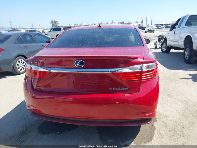 Lexus ES 300H 2014 JTHBW1GG5E2058521 Image 17