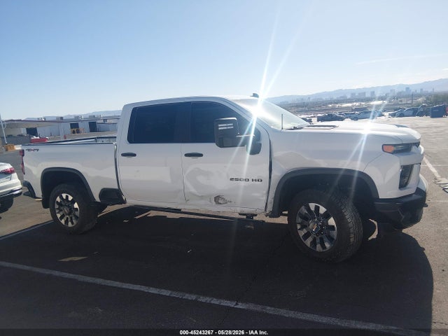 1GC4YME70MF158333 Chevrolet Silverado 2500hd 4wd Standard Bed Custom