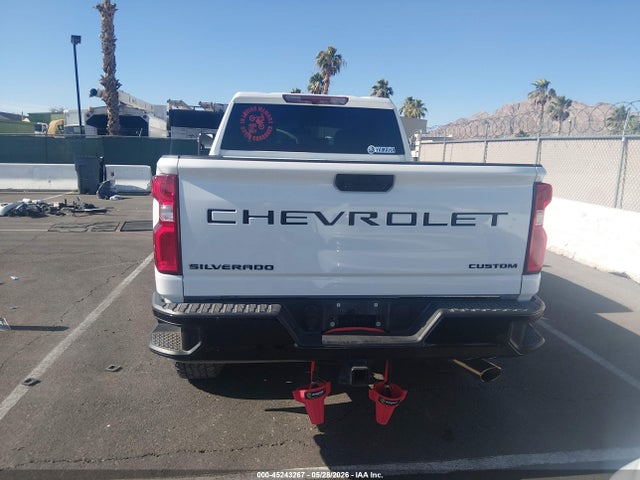 1GC4YME70MF158333 Chevrolet Silverado 2500hd 4wd Standard Bed Custom