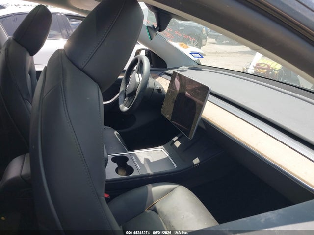 45243274 :رقم المزاد ، 7SAYGDEE2PA186100 vin ، 2023 Tesla Model Y مزاد بيع